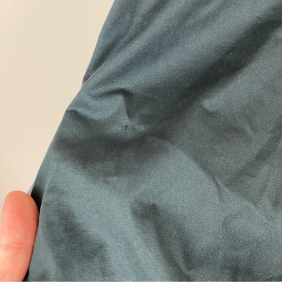 Velocio Women's Race Rain Jacket - Picture 4 of 6